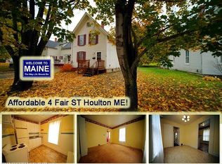 4 Fair St, Houlton, ME 04730
