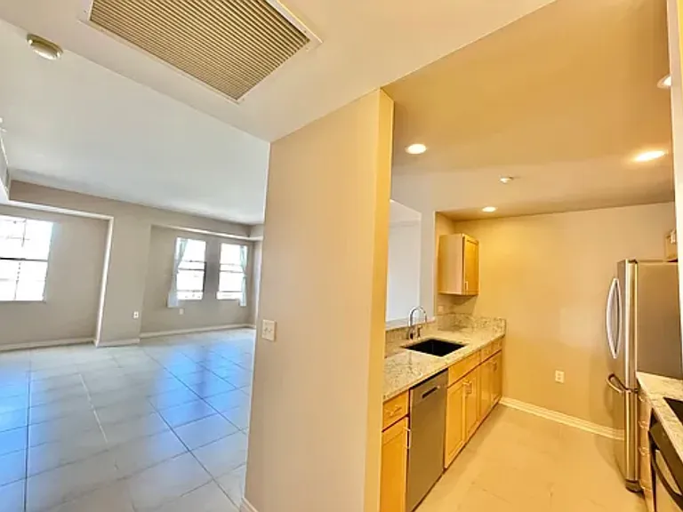 300 W 11th Ave #7J — Photo 6