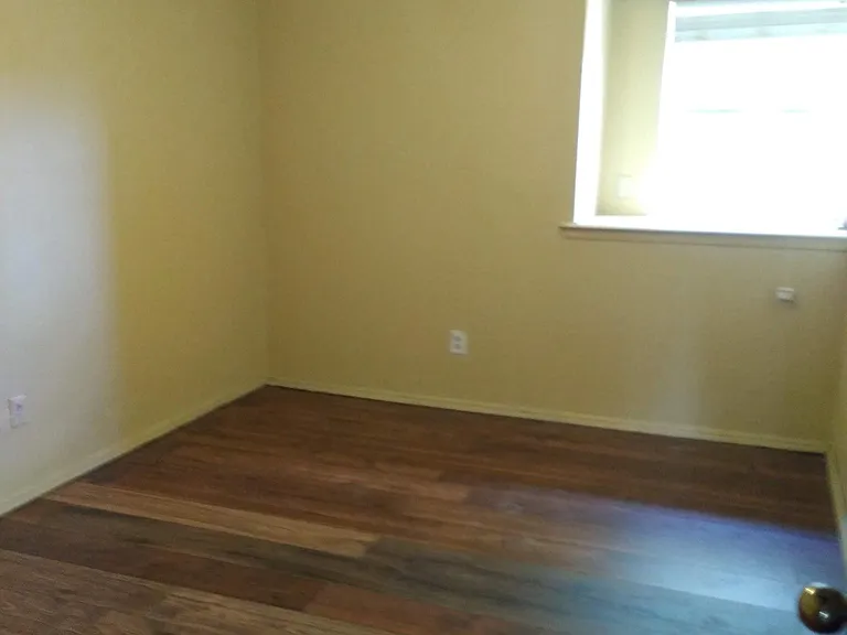 8209 Curtis Ter — Photo 5