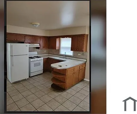 13910 S Indiana Ave — Photo 1