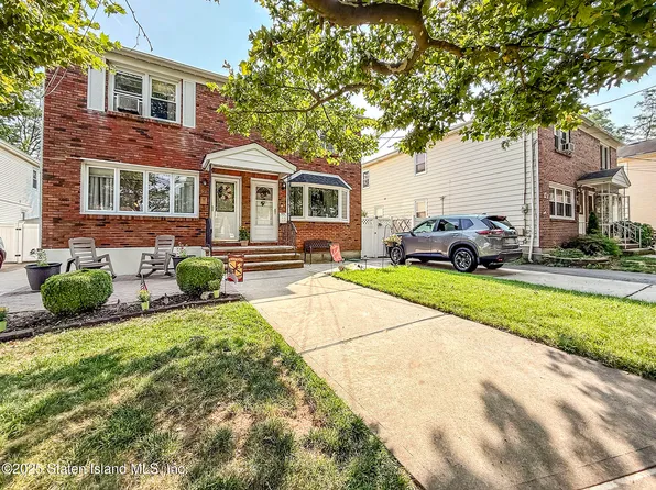 50 Hitchcock Ave, Staten Island, NY 10306