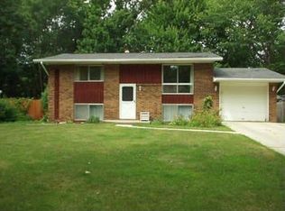 3000 Riggie St, Midland, MI 48640