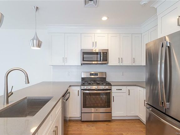 3rd image of 121 Fisher Ave APT 10