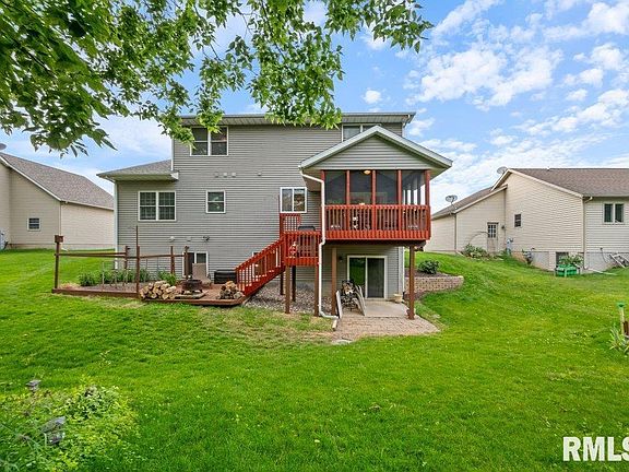 5th image of 1100 Wild West Dr