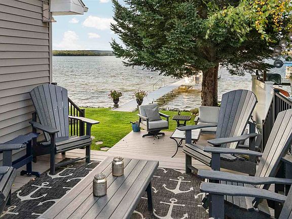 4th image of 9555 Trails End Rd