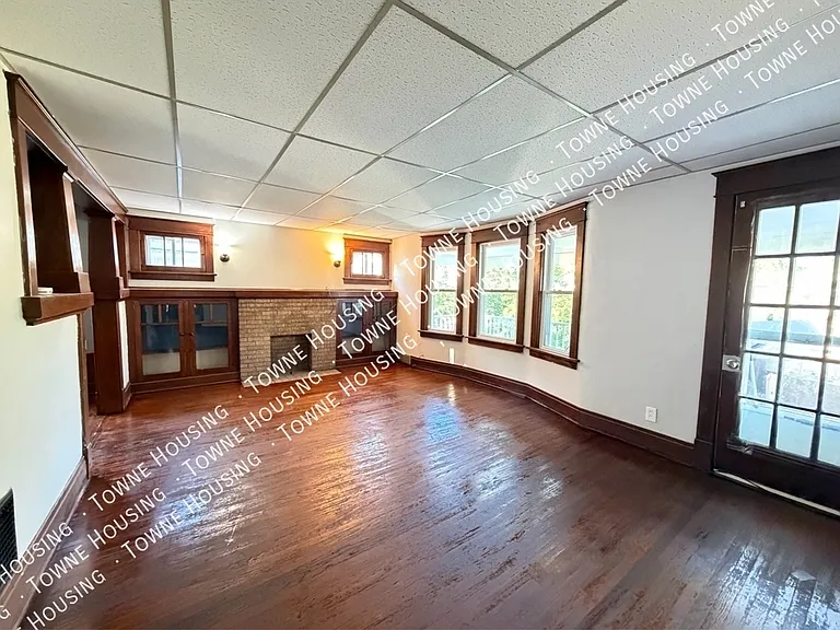 418 Colvin Ave #UPPER — Photo 2