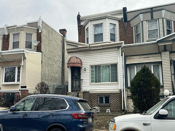 2nd image of 1221 S 61st St