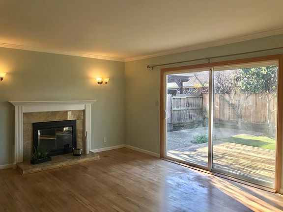 4th image of 823 Shearton Dr