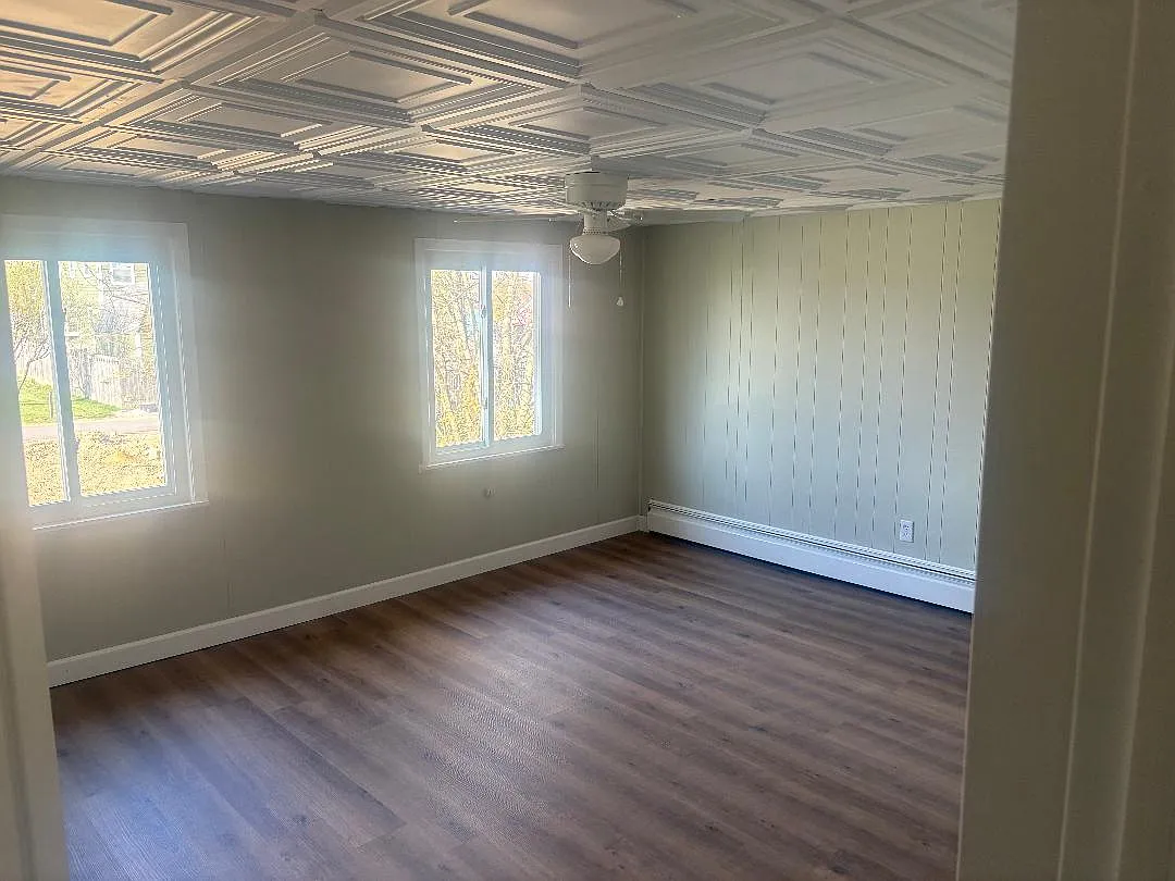 2 bed, $1,300 — Photo 3