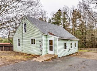347 1/2 Country Club Rd, Greenfield, MA 01301