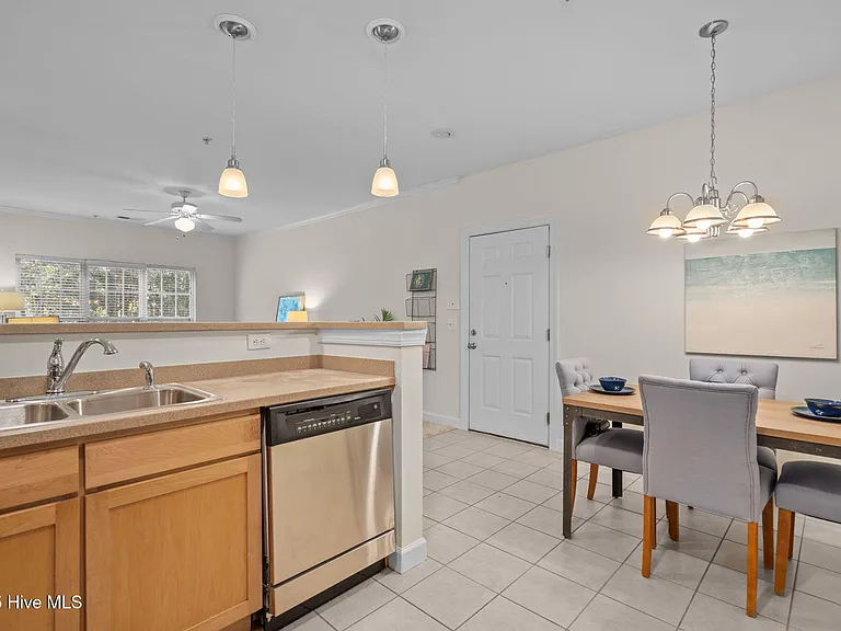 1505 Cadfel Ct #203 — Photo 16