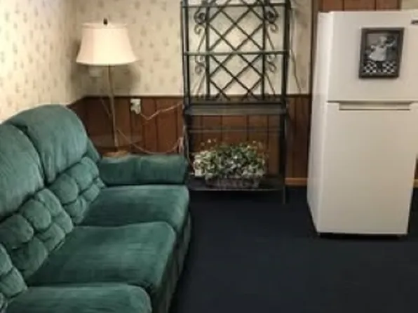 (undisclosed Address), Allen Park, MI 48101