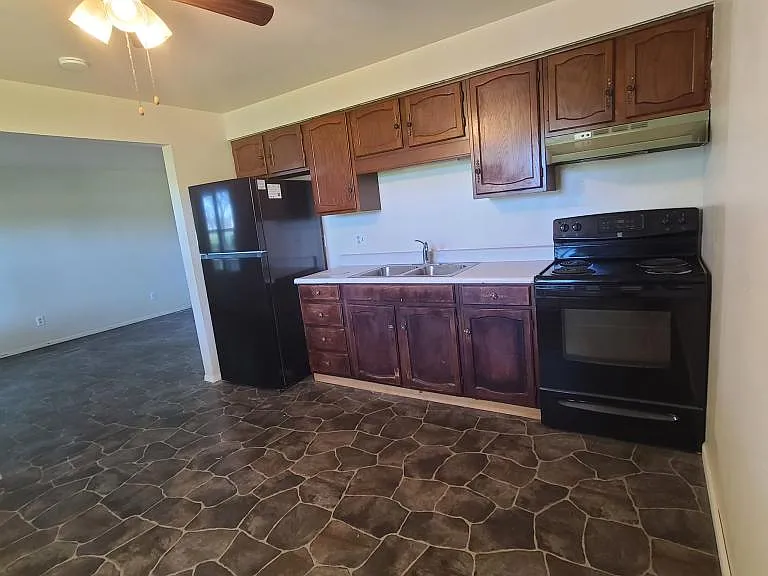 705 Lake Ave — Photo 5