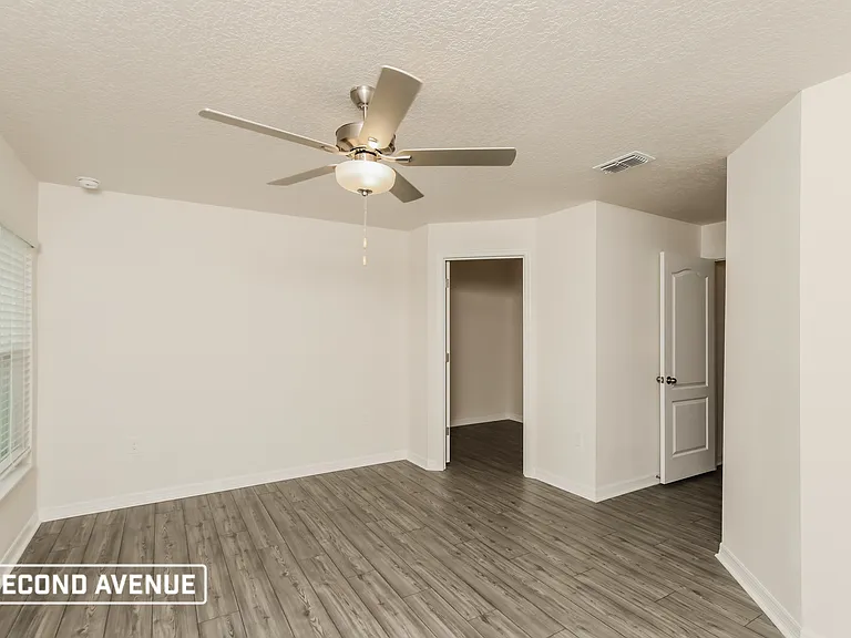 521 Breakwater St SE — Photo 6