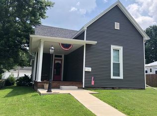 610 S 5th St, Boonville, IN 47601