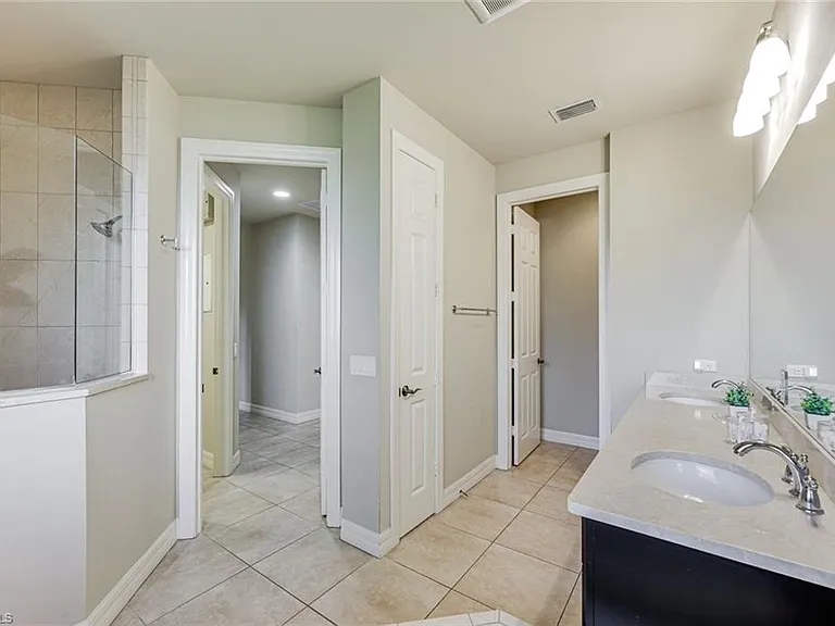 1221 Briarwood Ct — Photo 11
