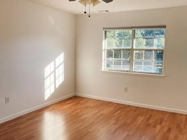 49 Gardenview Ter #16, Hightstown, NJ 08520