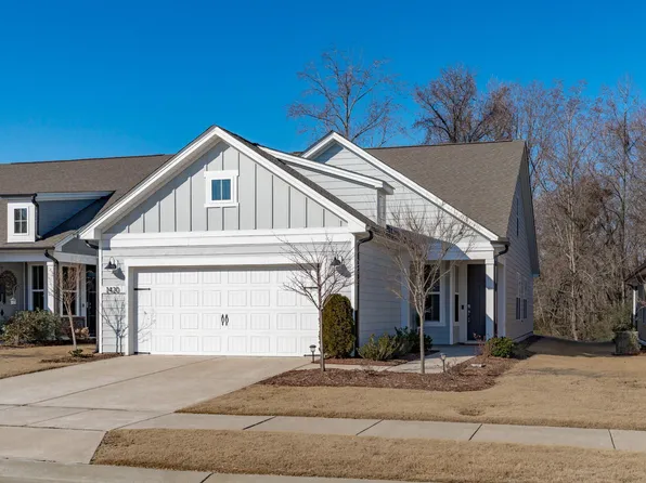 1420 White Admiral St, Fuquay Varina, NC 27526