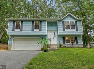 232 Thunderbird Dr, Lusby, MD 20657