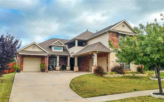 2nd image of 3521 Oliver Dr
