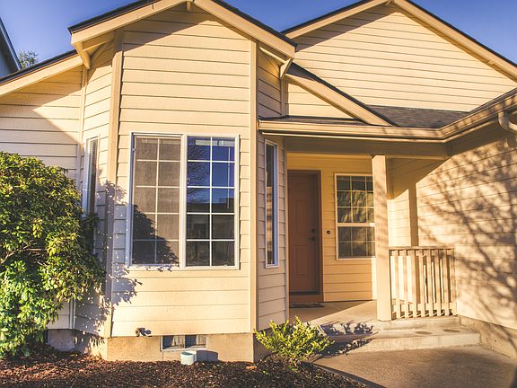 3rd image of 5577 SW Windflower Dr
