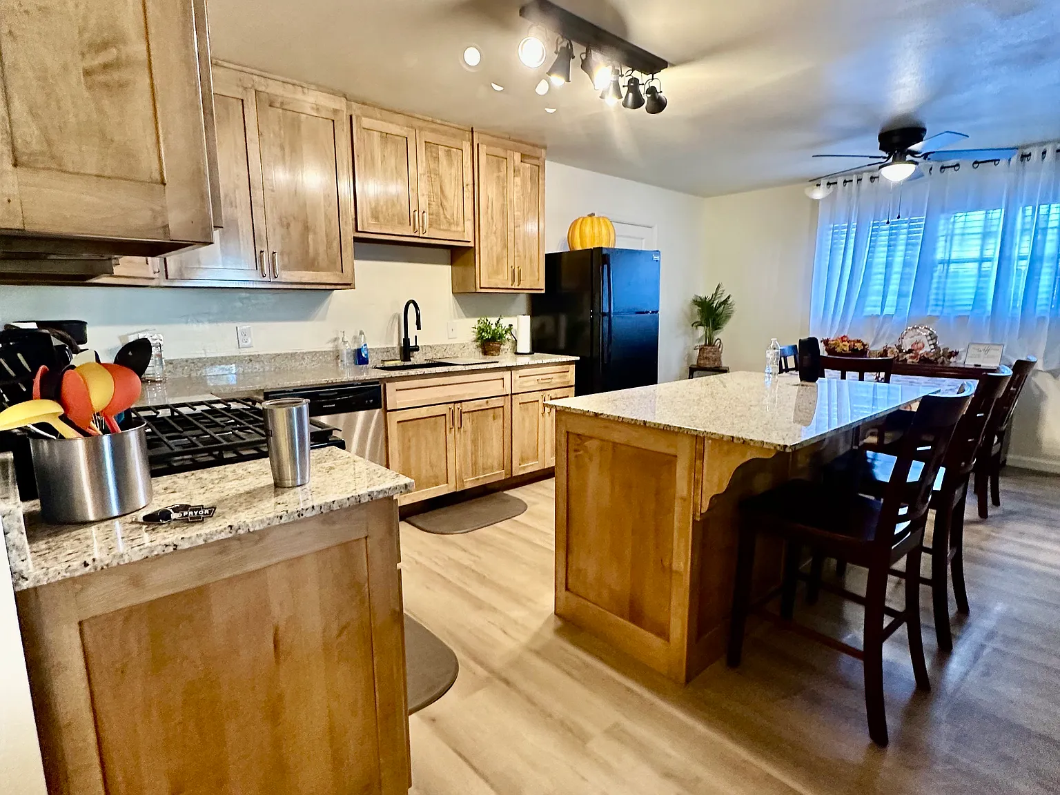 3 bed, 1458 sqft, $1,795 — Photo 3