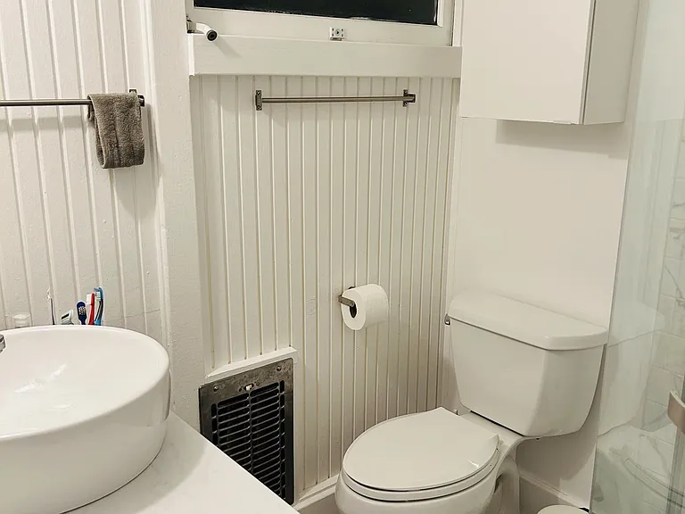 435 Seaview St #B — Photo 10
