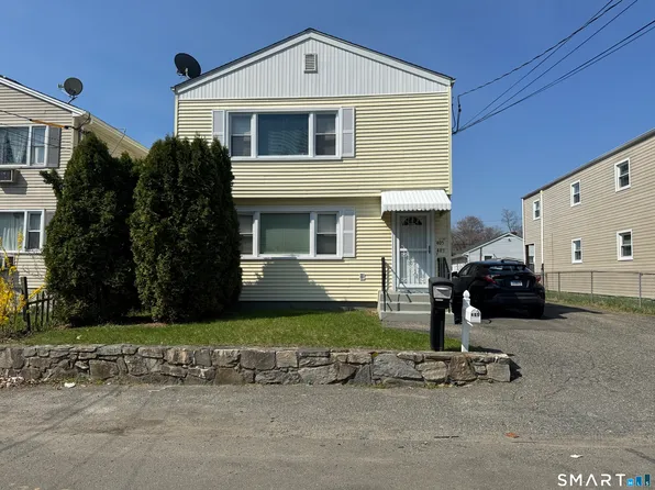 403-405 Indian Avenue, Bridgeport, CT 06606