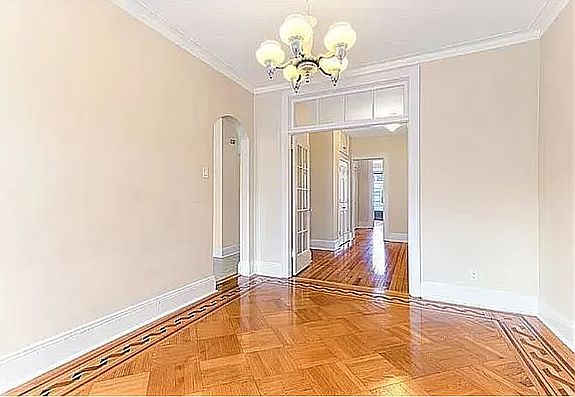 5th image of 328 Weirfield St #2
