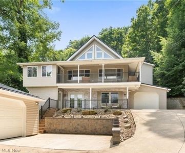 155 Cheyenne Trl, Malvern, OH, 44644