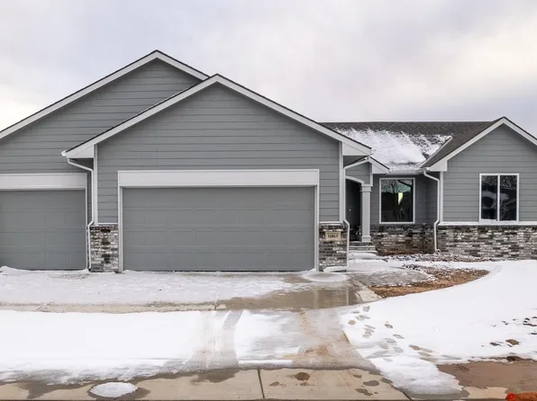 10865 W Cedar Ln, Maize, KS 67101