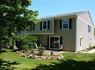 10157 Independence Dr #10C, North Royalton, OH