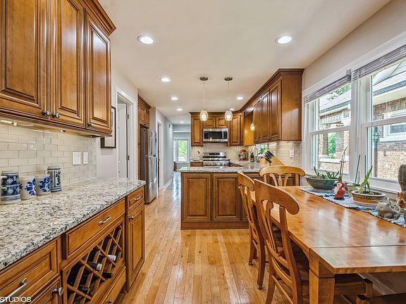 5th image of 6543 N Nixon Ave