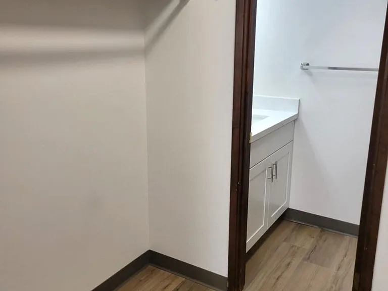 Franklin Apartments — Photo 18