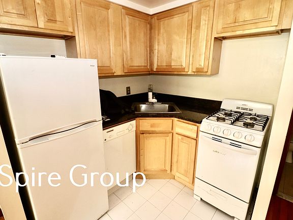 5th image of 273 W 73rd St APT 3B