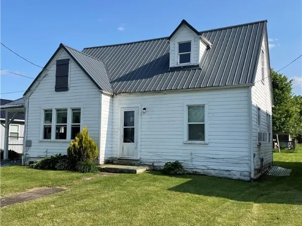 404 Bridge St, Ripley, WV 25271