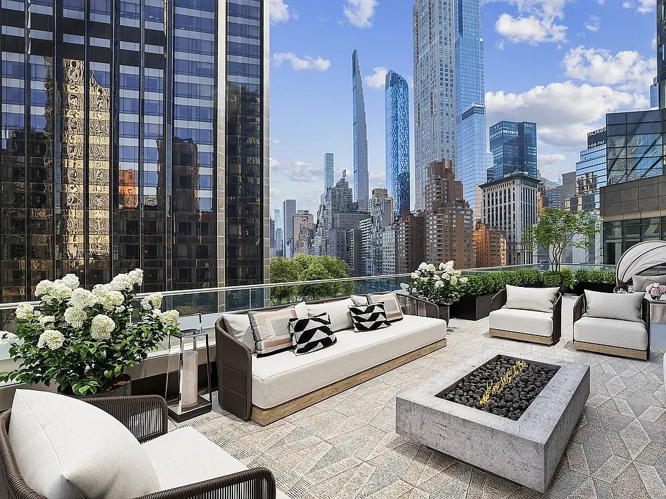 1 W 60th St #8D