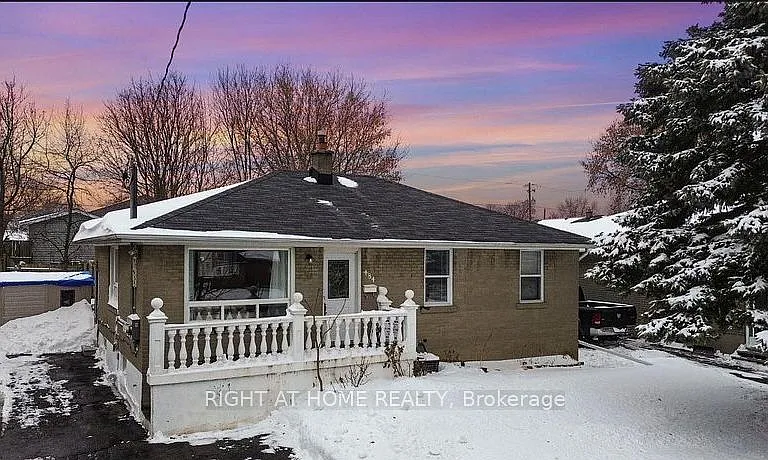 484 Phillip Murray Ave #LOWER — Photo 1