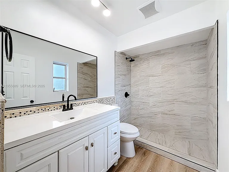 2424 SE 17th Cswy #312B — Photo 16
