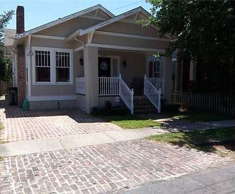 1st image of 1421 Hillary St