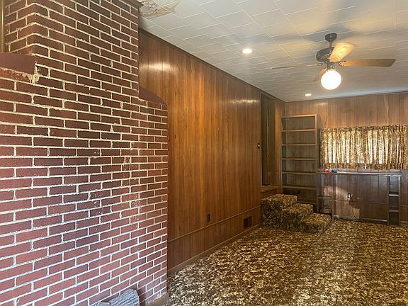 2nd image of 264 Frank St