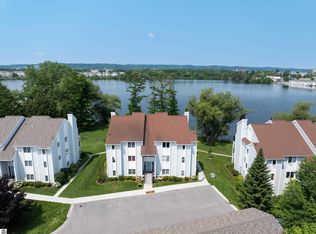 730 Centre Pl APT 18, Traverse City, MI