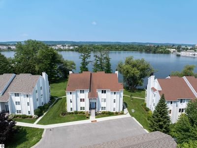 730 Centre Pl APT 18, Traverse City, MI, 49686