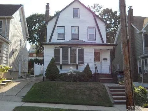 1326 146th Pl, Whitestone, NY 11357