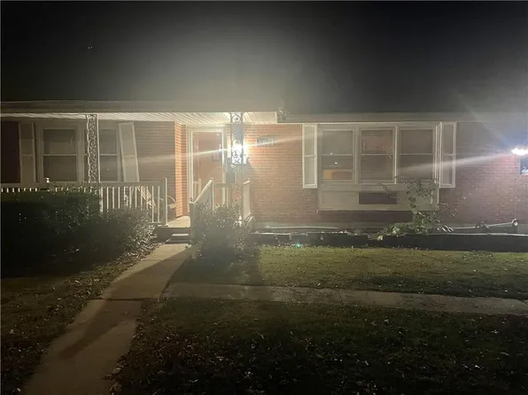 301 SW Pinnell Dr, Lees Summit, MO 64081