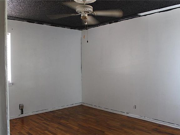 5th image of 5017 Nancy Ln