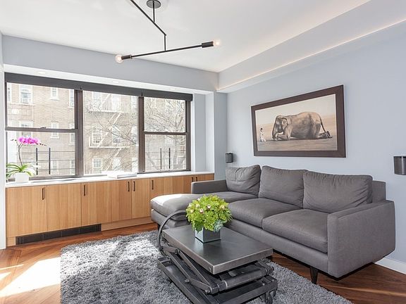 2nd image of 175 W 13th St APT 4C