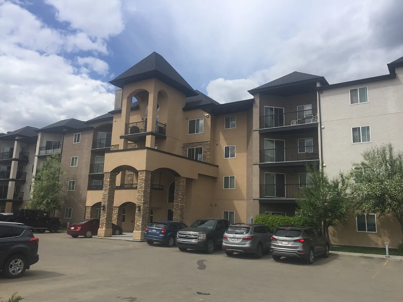 (PN 1020) Spacious 2-Bed 2 Bath Condo w/ 2 Parking in Palisades Pointe! — Photo 3