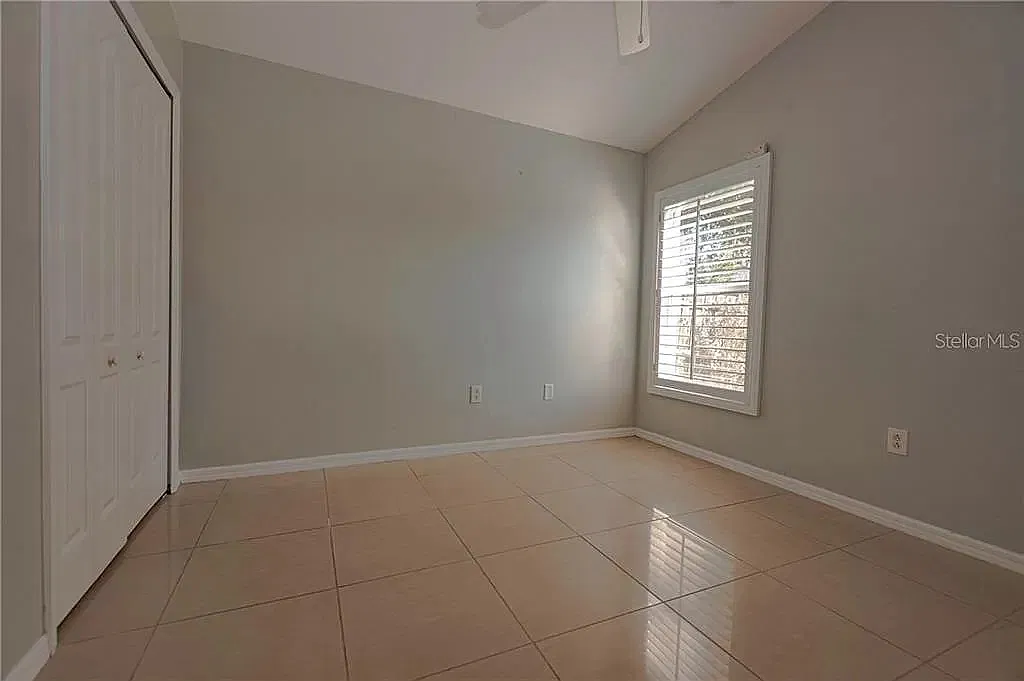 3 bed, 1640 sqft, $2,345 — Photo 4