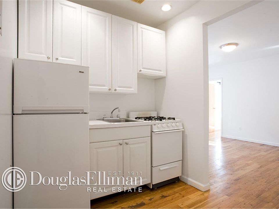 1st image of 402 E 78th St APT 31